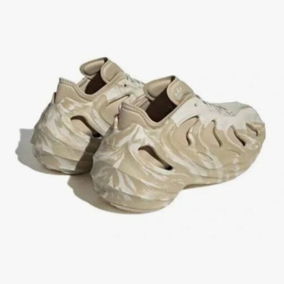 🔥Step into Comfort & Style w/ Yeezy AdiFom Q! 🔥 Size 11 Only One Pair Avail - Picture 2 of 10